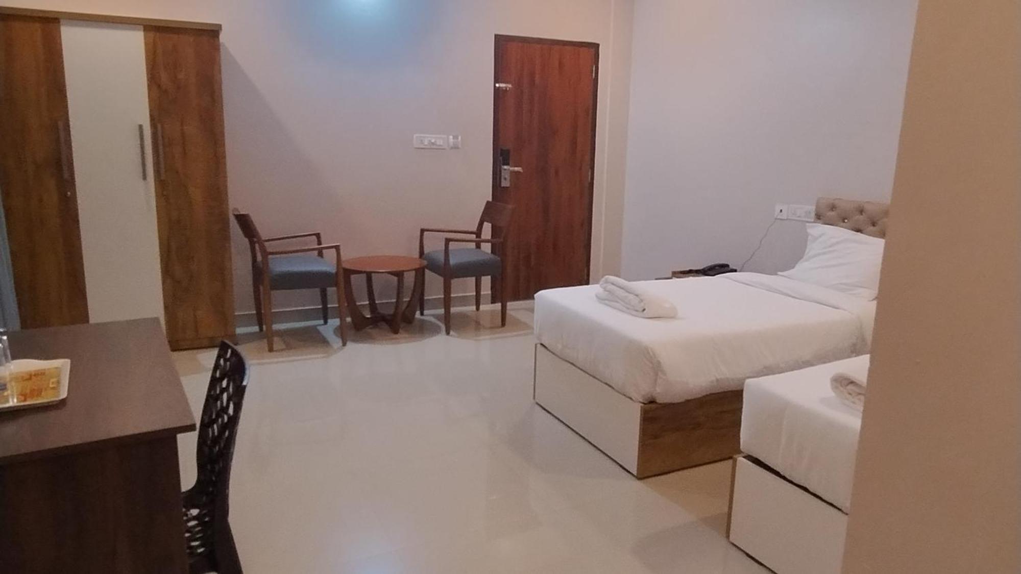 Gateway Airport Hotel Kannur Luaran gambar